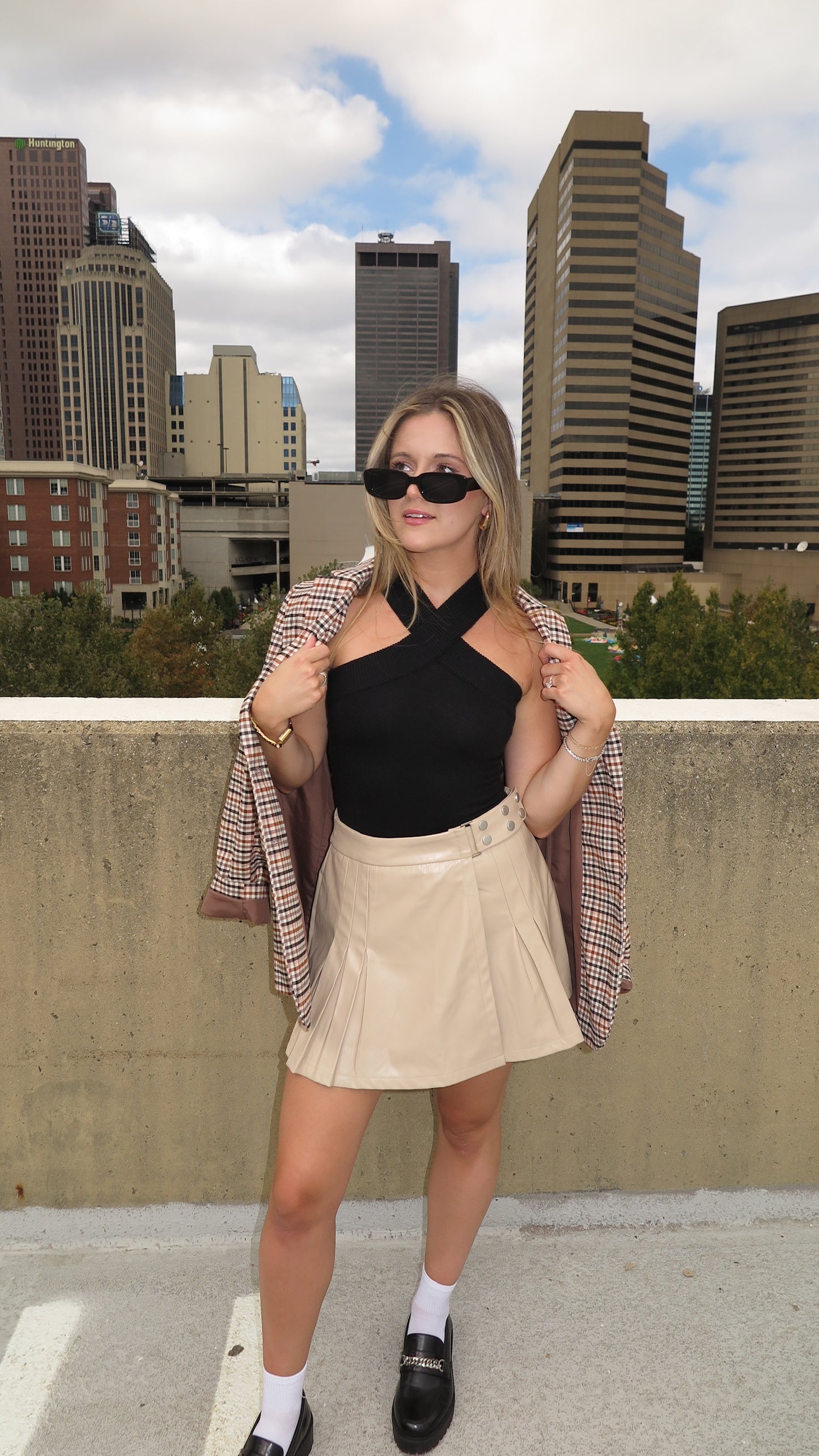 Serena Vegan Leather Pleated Skirt (Taupe)