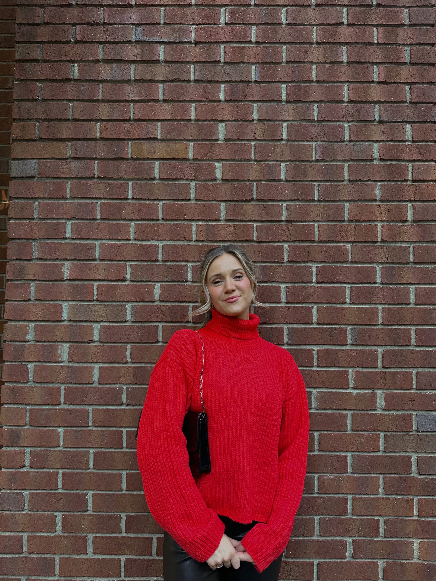 Fireside Semi-Crop Sweater (Red)